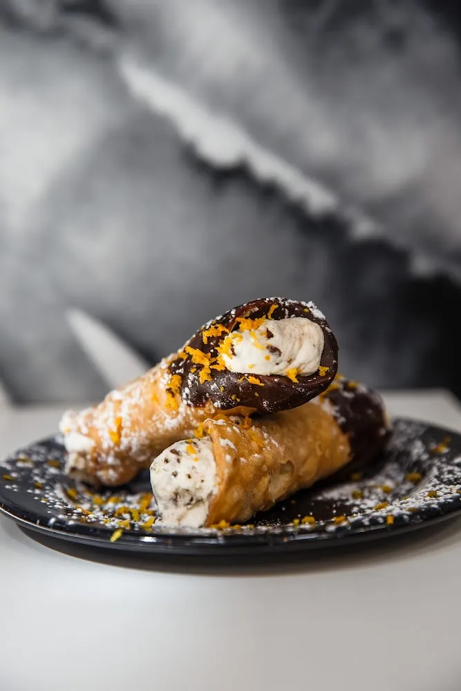 Cannolis