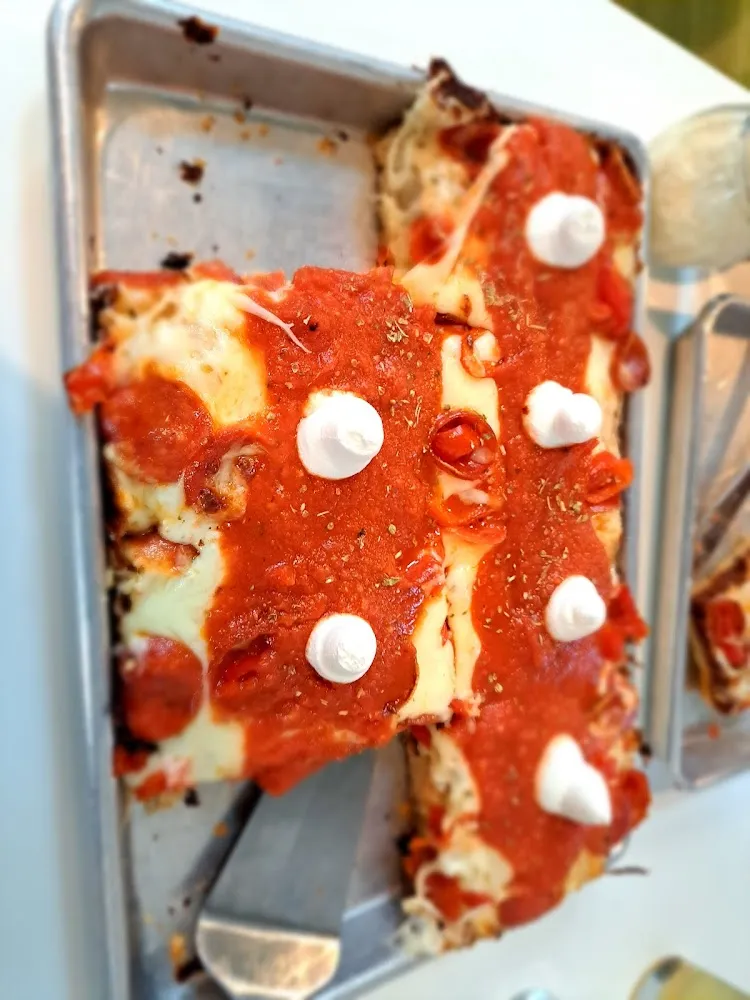 Detroit Style Pizza Pepperoni
